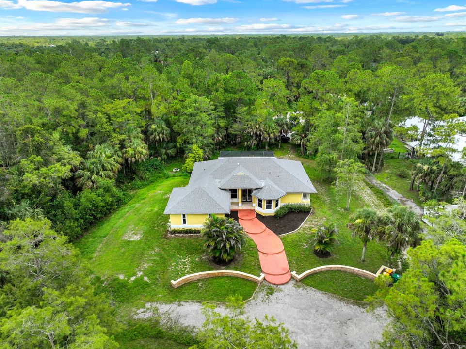 180 23rd St NW, Naples, FL 34120