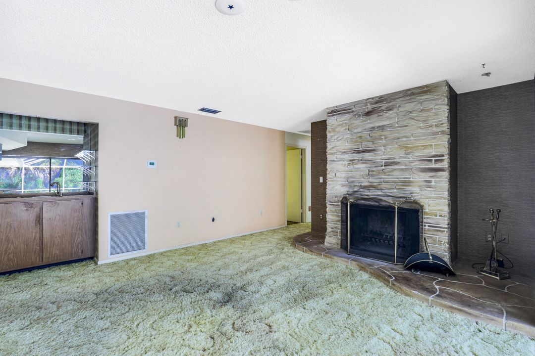 27126 Rue De Paix, Bonita Springs, FL 34135