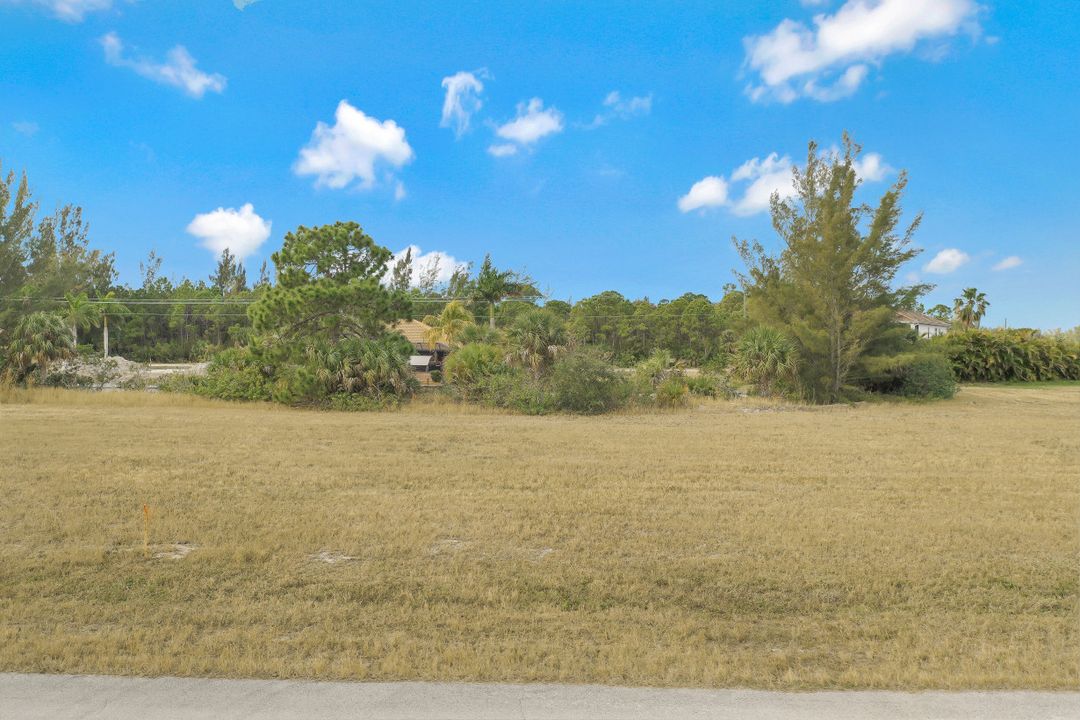 2374 NW 39th Ave, Cape Coral, FL 33993
