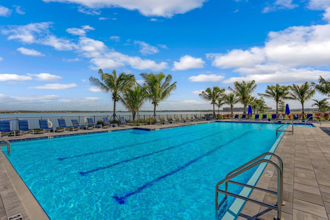 19001 Aqua Shore Dr, Fort Myers, FL 33913