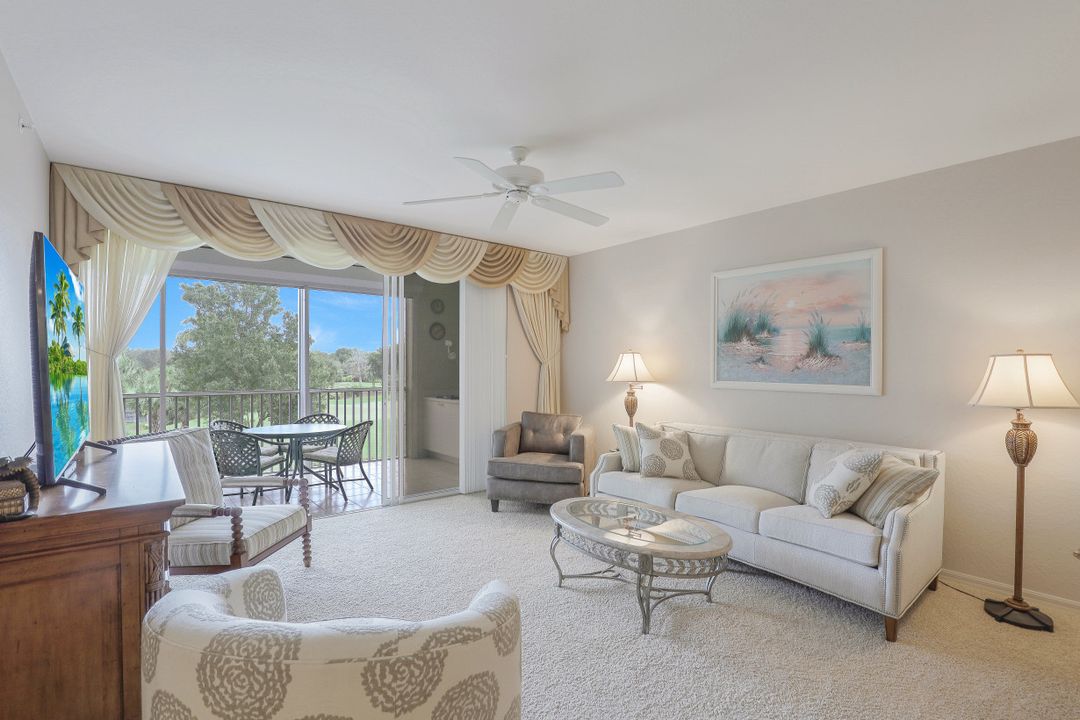 7687 Pebble Creek Cir #204, Naples, FL 34108