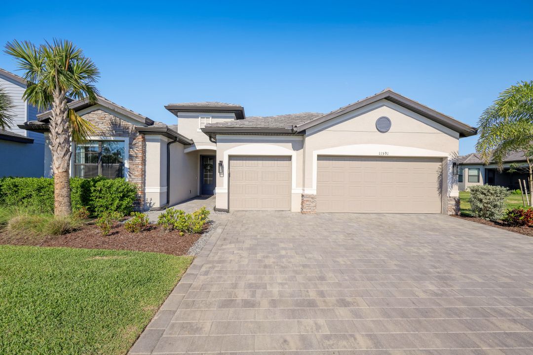 11591 Canopy Loop, Fort Myers, FL 33913