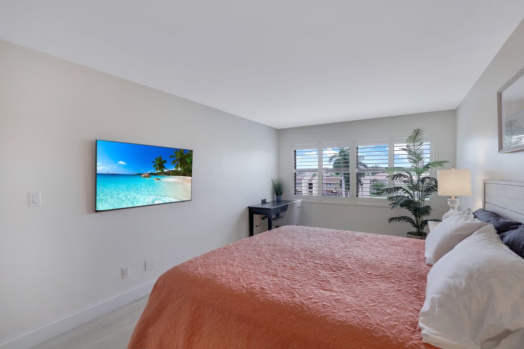 1012 Anglers Cove #D-406, Marco Island, FL 34145