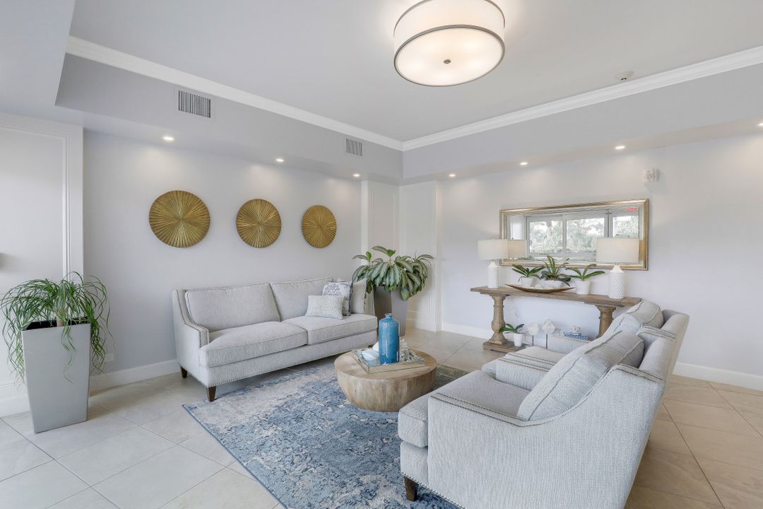 240 Seaview Ct #108, Marco Island, FL 34145