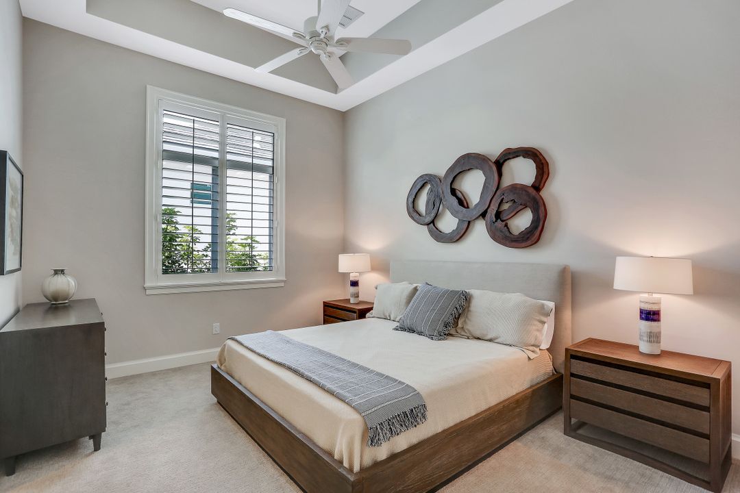 4268 Tarpon Ave, Bonita Springs, FL 34134