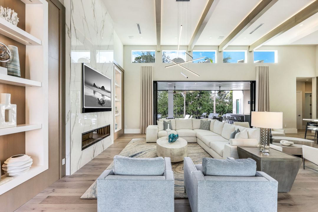 817 Buttonbush Ln, Naples, FL 34108