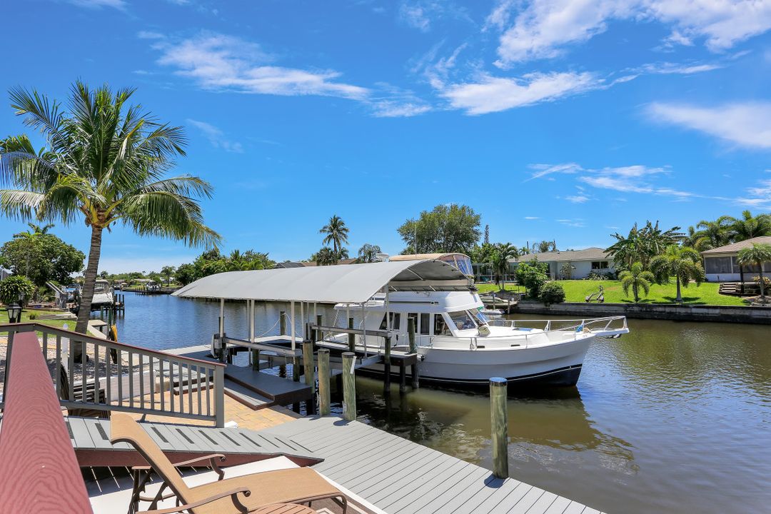 1708 Savona Pkwy, Cape Coral, FL 33904