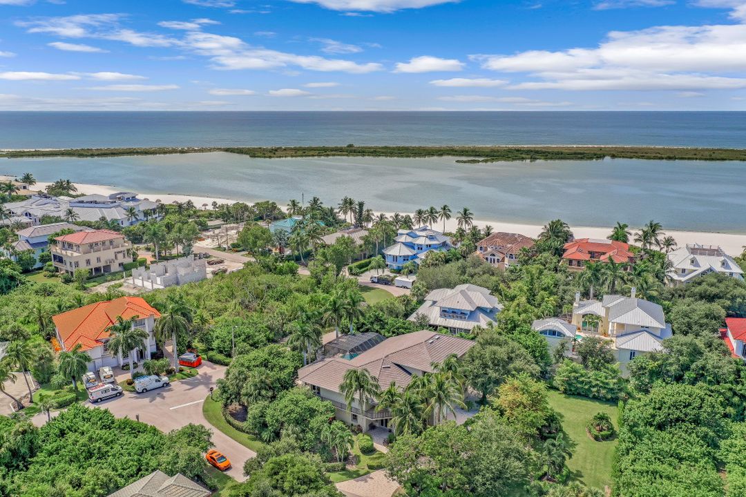 320 Wild Orchid Ln, Marco Island, FL 34145