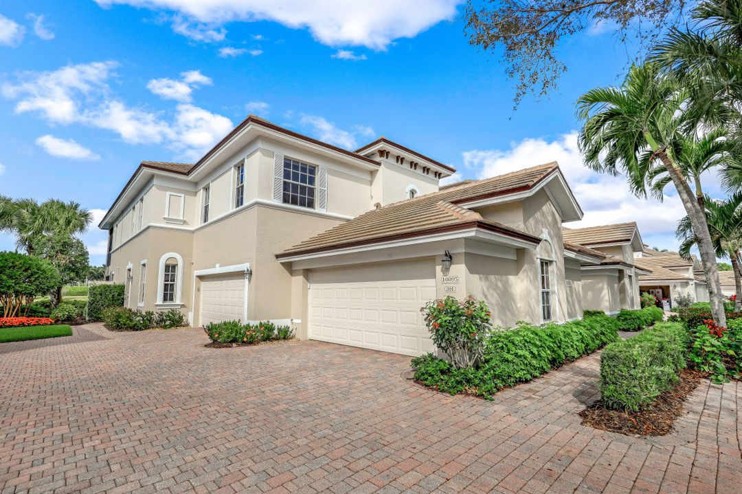 10095 Valiant Ct #201, Miromar Lakes, FL 33913