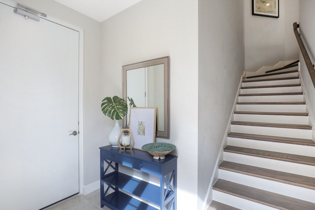 9641 Montelanico Loop #204, Naples, FL 34119