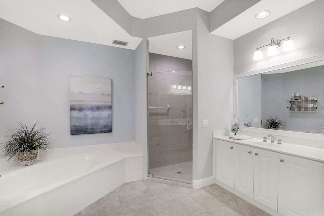 9057 Cherry Oaks Tr #102, Naples, FL 34114