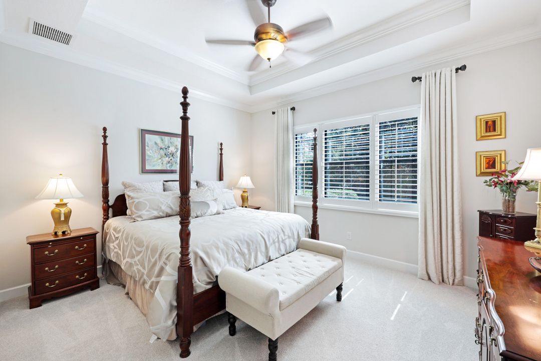 9129 Isla Bella Cir, Bonita Springs, FL 34135