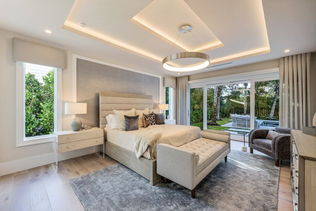 817 Buttonbush Ln, Naples, FL 34108