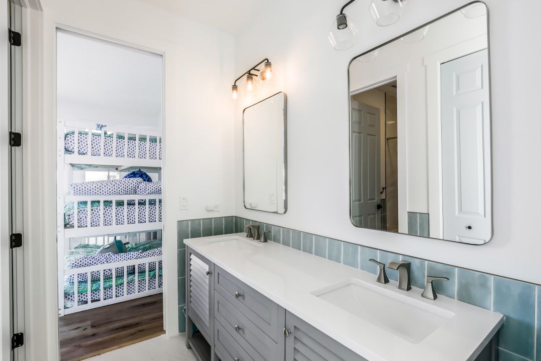 4234 NW 10th St, Cape Coral, FL 33993