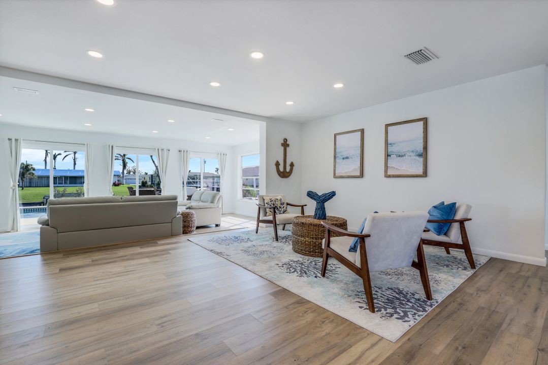 3113 SE 16th Pl, Cape Coral, FL 33904