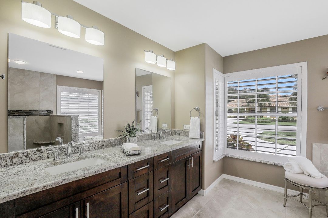 13250 Bridgeford Ave, Bonita Springs, FL 34135