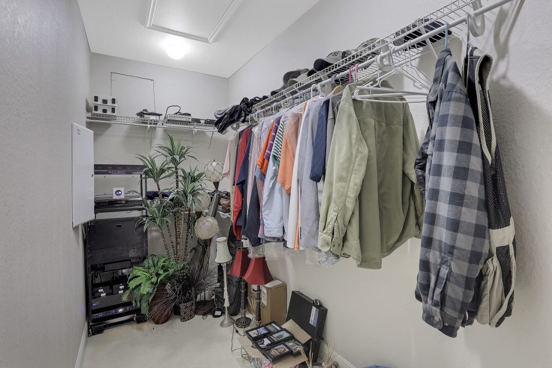 11390 Salix Ct, Fort Myers, FL 33966