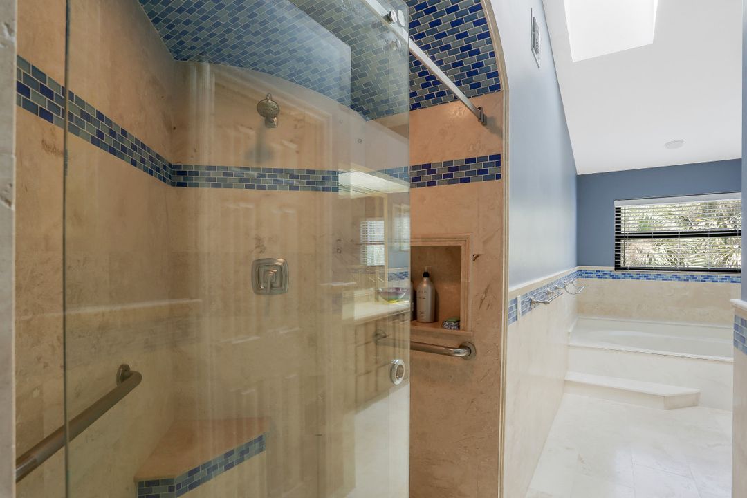 27119 Oakwood Lake Dr, Bonita Springs, FL 34134