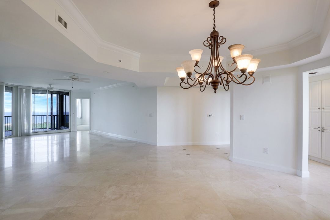 7117 Pelican Bay Blvd #1603, Naples, FL 34108