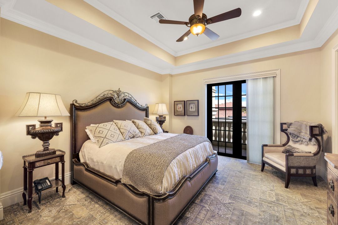 590 S Heathwood Dr, Marco Island, FL 34145