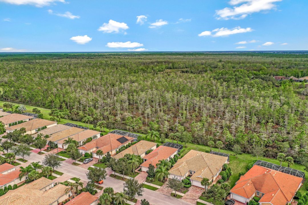 8458 Karina Ct, Naples, FL 34114