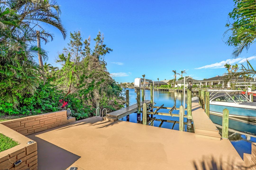 4832 Agualinda Blvd, Cape Coral, FL 33914
