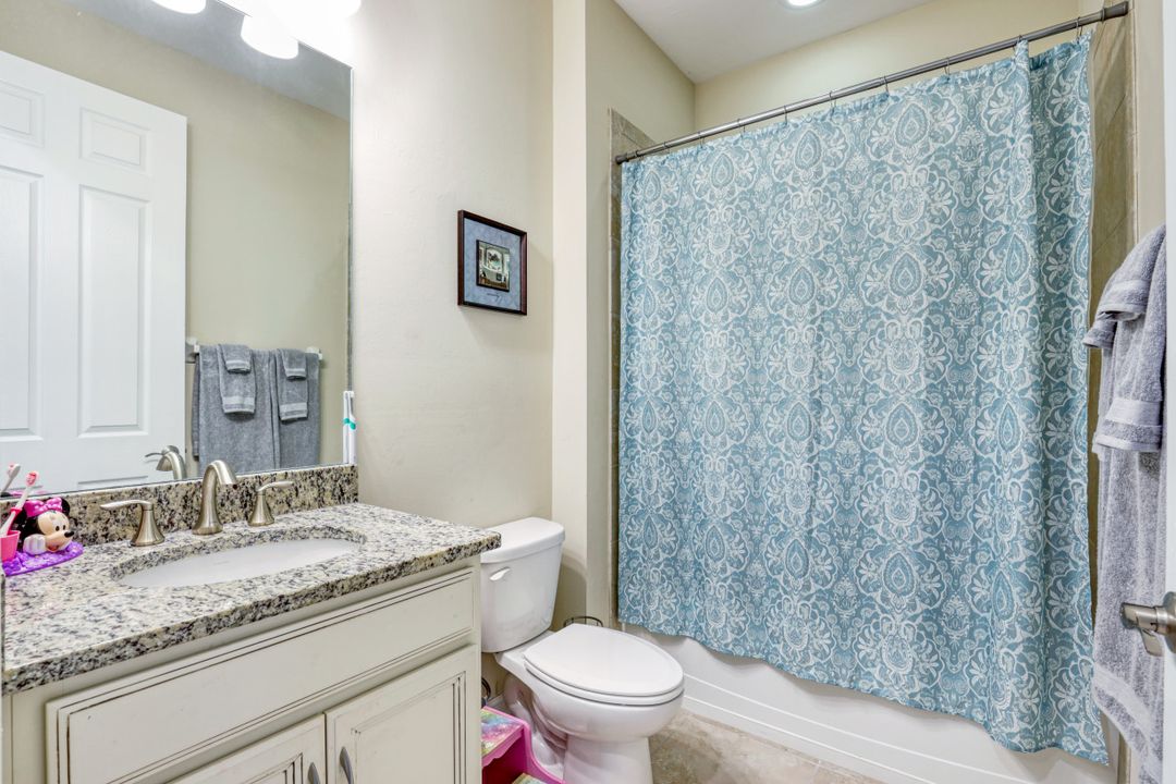 16432 Aberdeen Wy, Naples, FL 34110