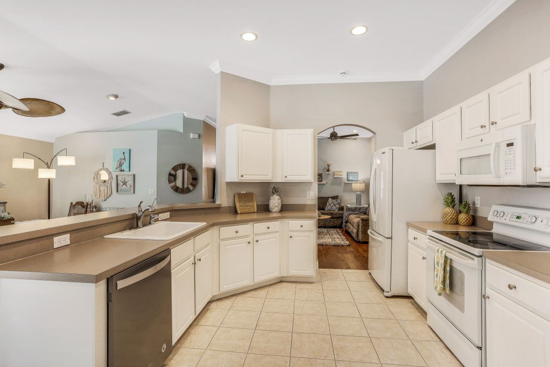 15661 Beachcomber Ave, Fort Myers, FL 33908