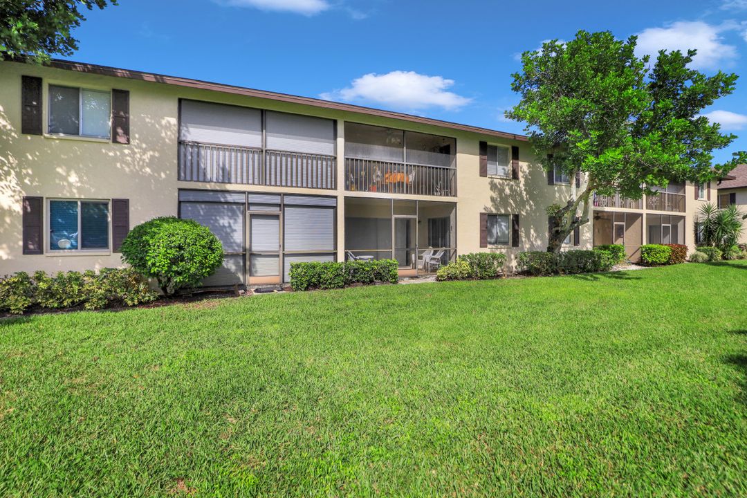 5695 Rattlesnake Hammock Rd #202B, Naples, FL 34113