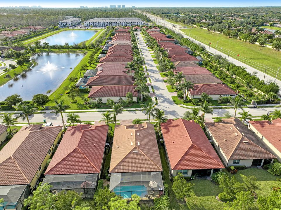 16432 Aberdeen Wy, Naples, FL 34110