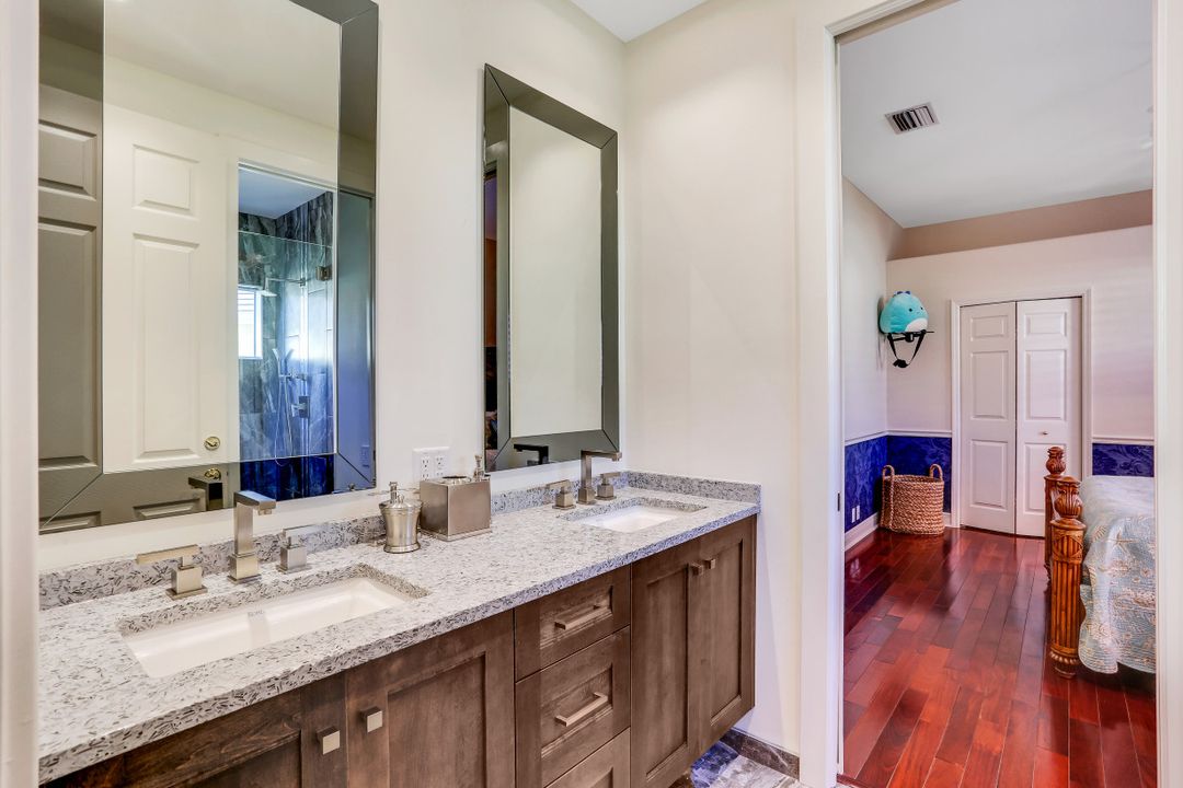 25150 Ridge Oak Dr, Bonita Springs, FL 34134