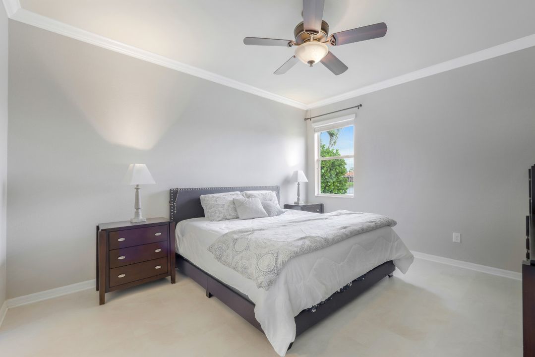 11435 Icarus Cir, Lehigh Acres, FL 33971