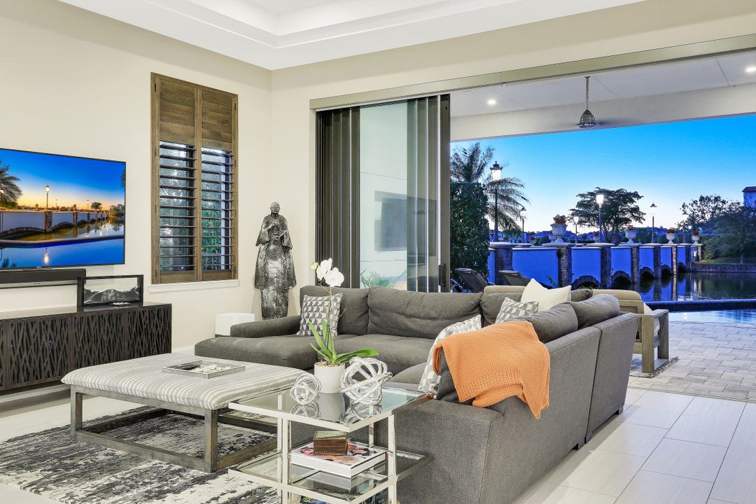 16428 Talis Park Dr, Naples, FL 34110