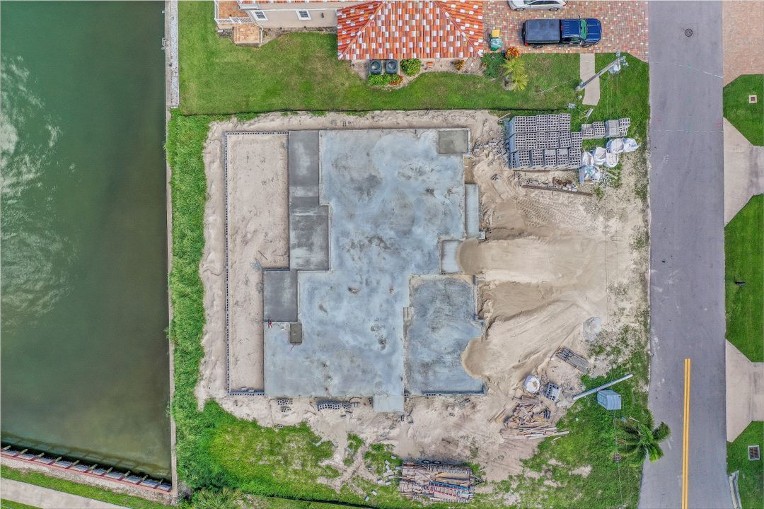 1200 Redwood Ct, Marco Island, FL 34145