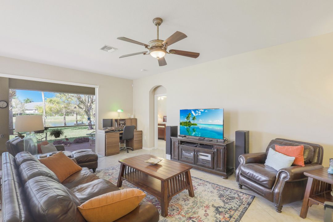 14281 Manchester Dr, Naples, FL 34114