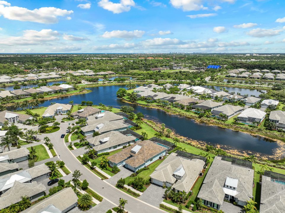 5771 Clarendon Dr, Naples, FL 34113