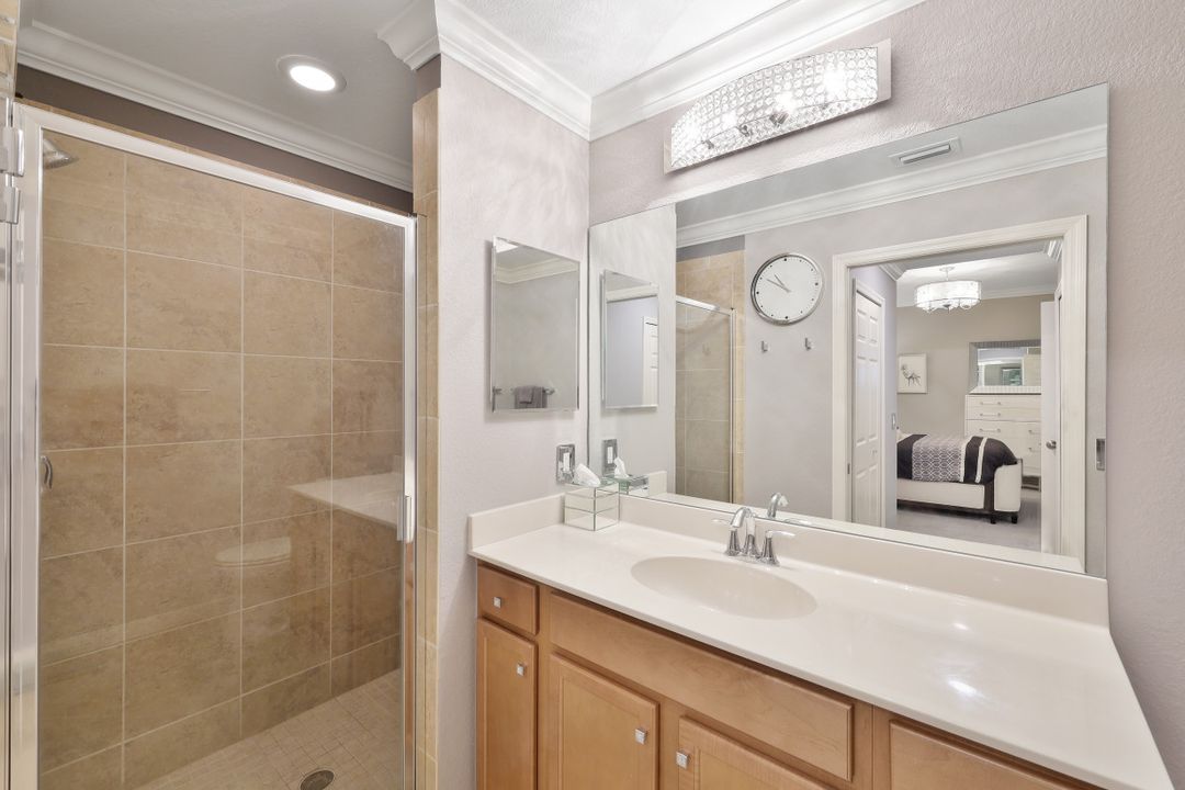 9731 Acqua Ct #522, Naples, FL 34113