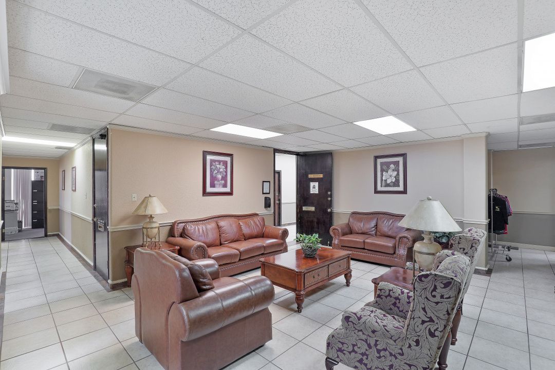 4625 North Fwy, Houston, TX 77022