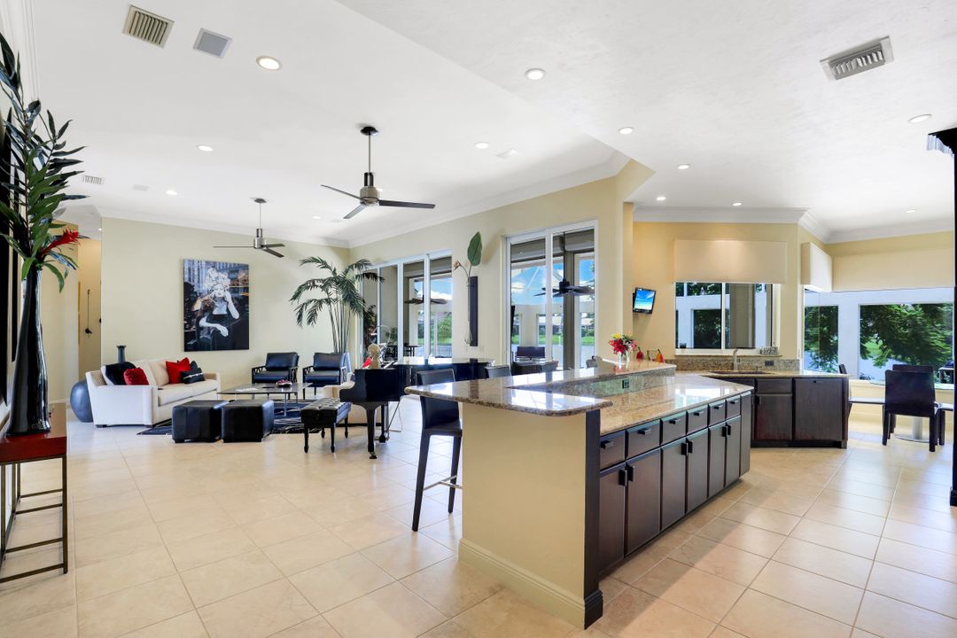 15720 Chatfield Dr, Fort Myers, FL 33908