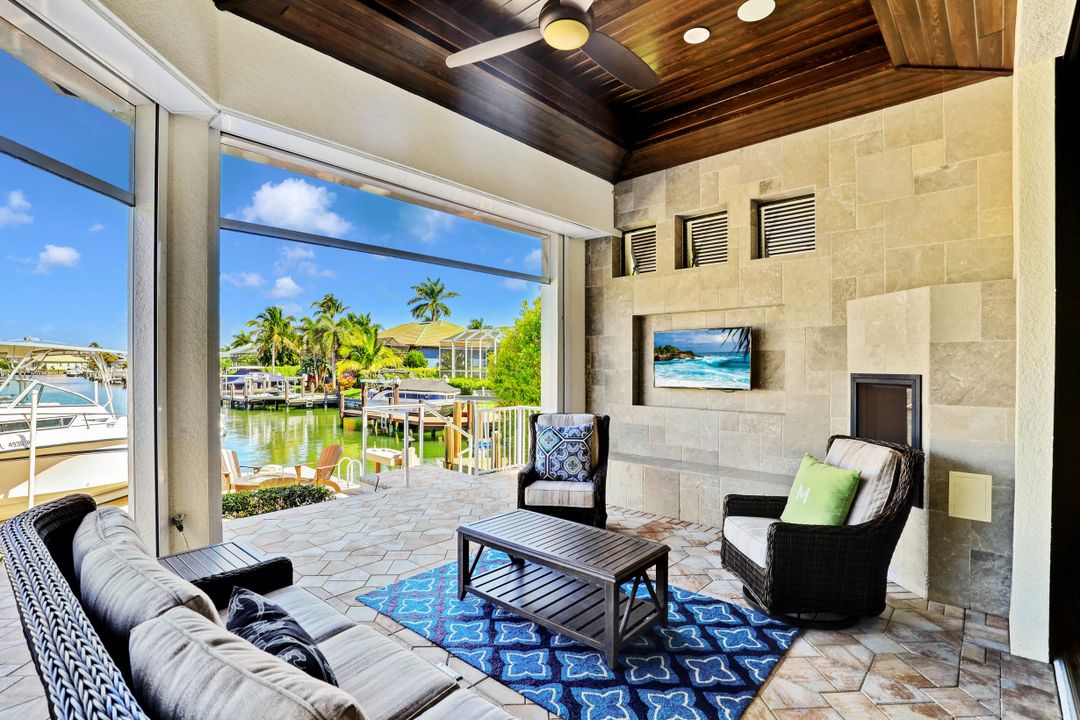 601 Crescent St, Marco Island, FL 34145