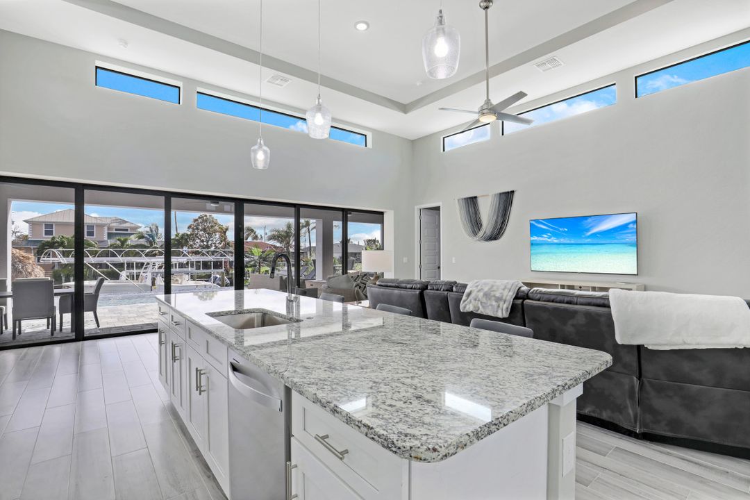 124 SW 38th Terrace, Cape Coral, FL 33914