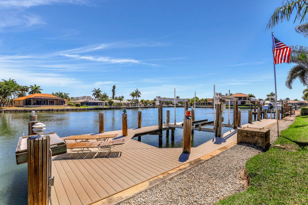 435 Nassau Ct, Marco Island, FL 34145