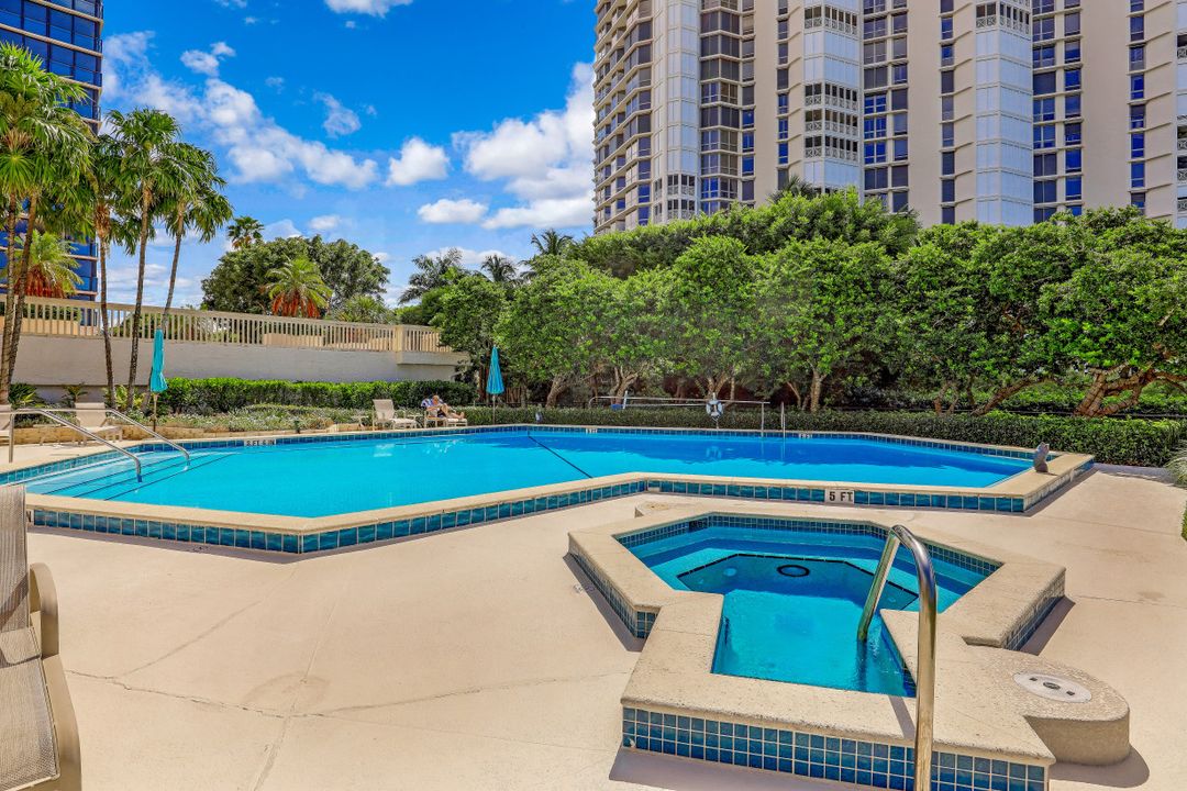 4031 Gulf Shore Blvd N #5F, Naples, FL 34103