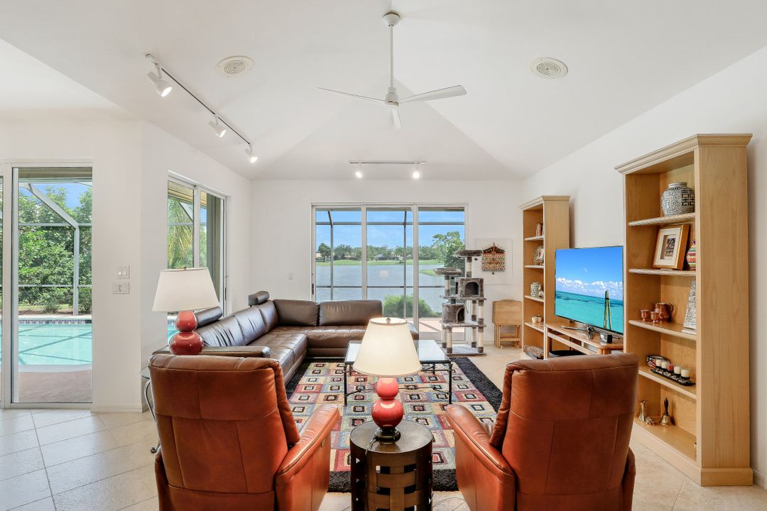 5895 Sonoma Ct, Naples, FL 34119