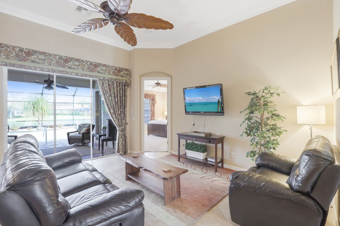 9167 Shale Ct, Naples, FL 34120