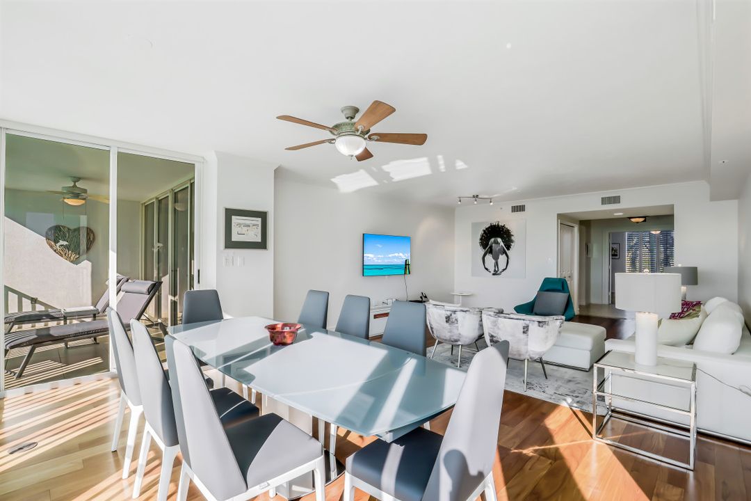 7515 Pelican Bay Blvd #4b, Naples, FL 34108