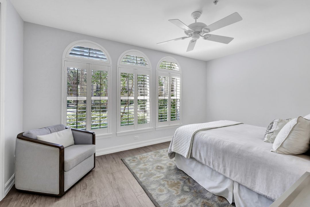 2850 Tiburon Blvd E #101, Naples, FL 34109