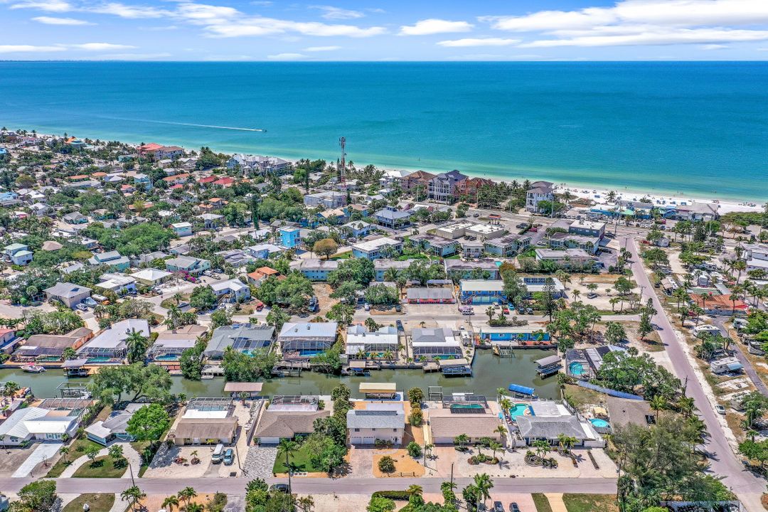 230 Donora Blvd, Fort Myers Beach, FL 33931