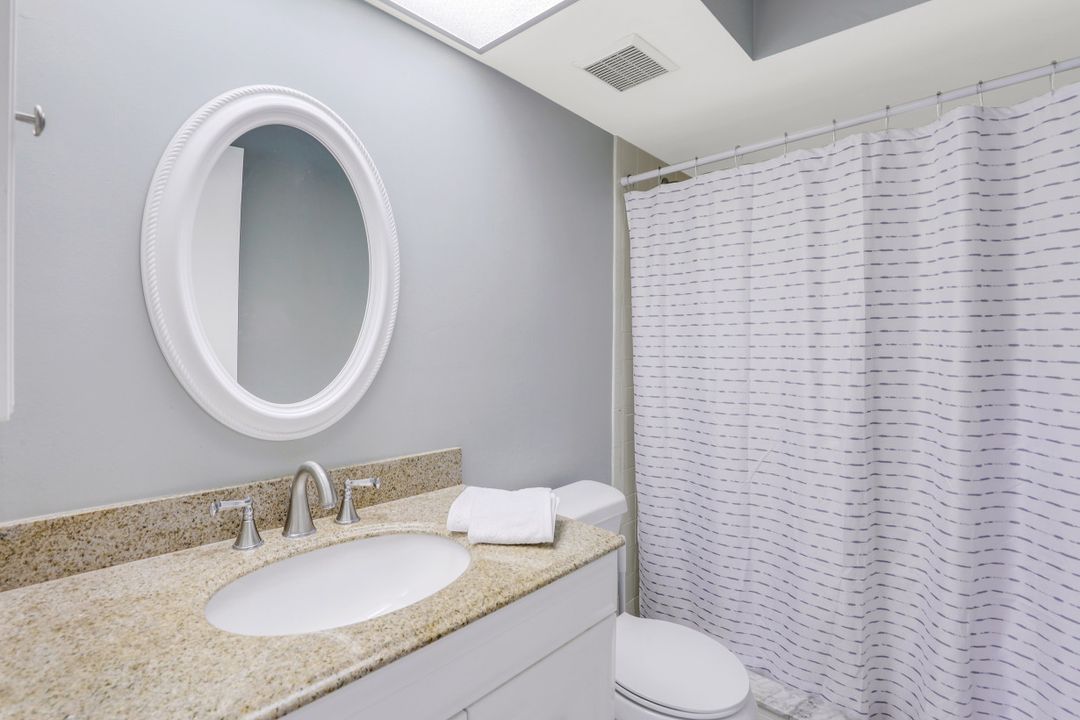 3018 Kings Lake Blvd #3018, Naples, FL 34112