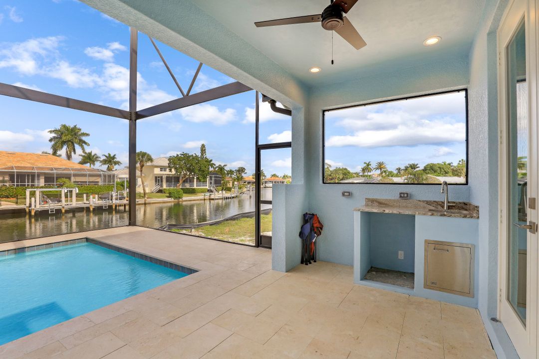 782 Saturn Ct, Marco Island, FL 34145